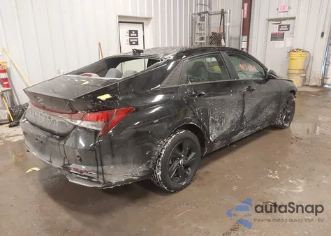 2022 Hyundai Elantra Sel z USA, uszkodzony, nr VIN 5NPLM4AG9NH074614